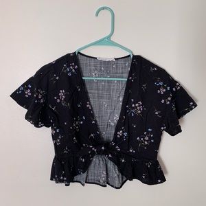 Women’s tie crop top